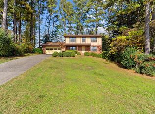 608 Brookview Ln, Dalton, GA 30720