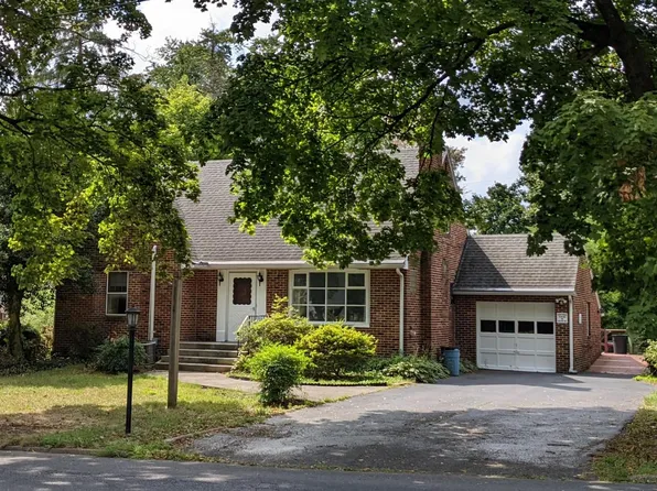 519 Wood St, Harrisburg, PA 17109