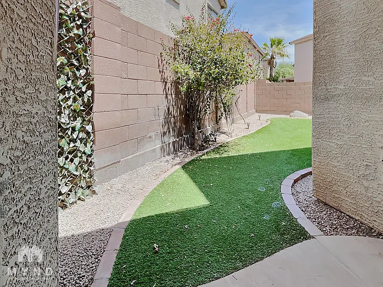 15550 N Frank Lloyd Wright Blvd #1098 — Photo 25