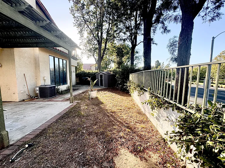6250 Fleetwood Ln — Photo 27