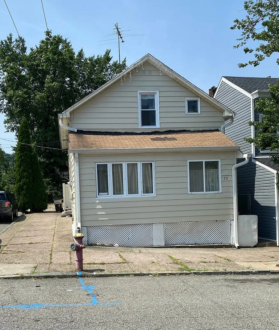 3 bed, 1750 sqft, $3,100 — Photo 1