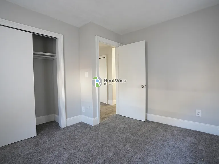 3 Winship Pl — Photo 6