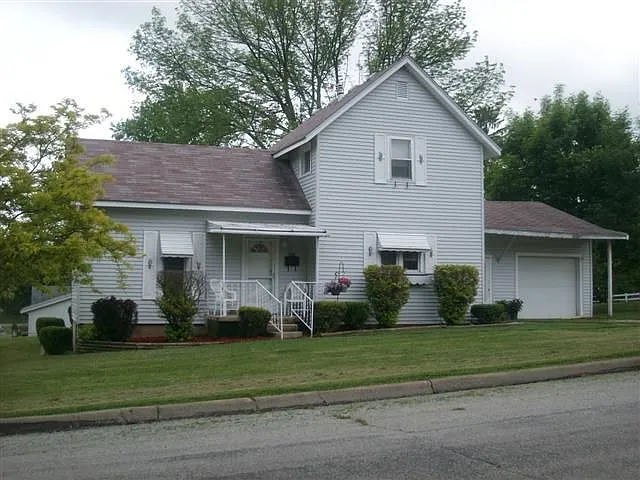 520 N York St photo 1
