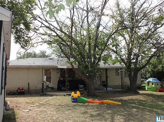 4th image of 2514 Blue Jay Dr