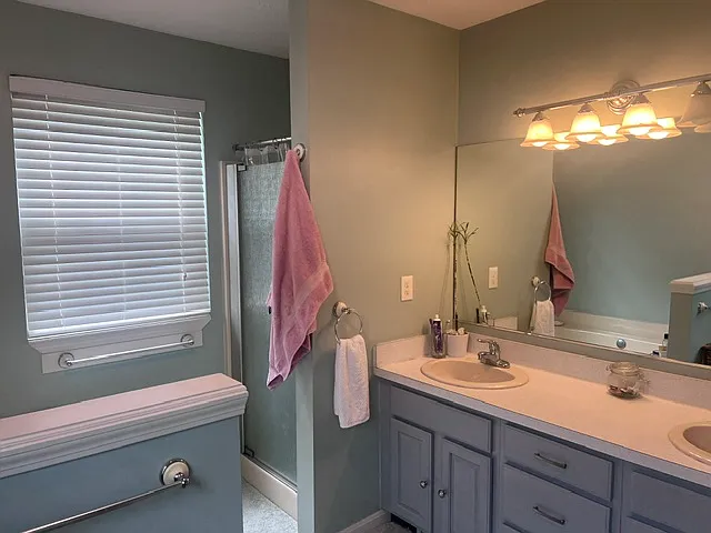 833 Sherwood Dr — Photo 6