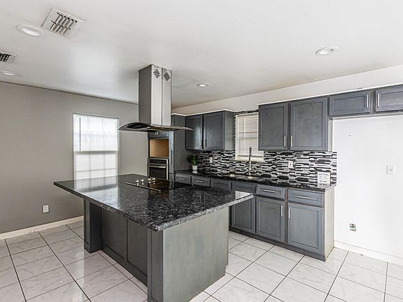 5th image of 1651 Bilbao Dr