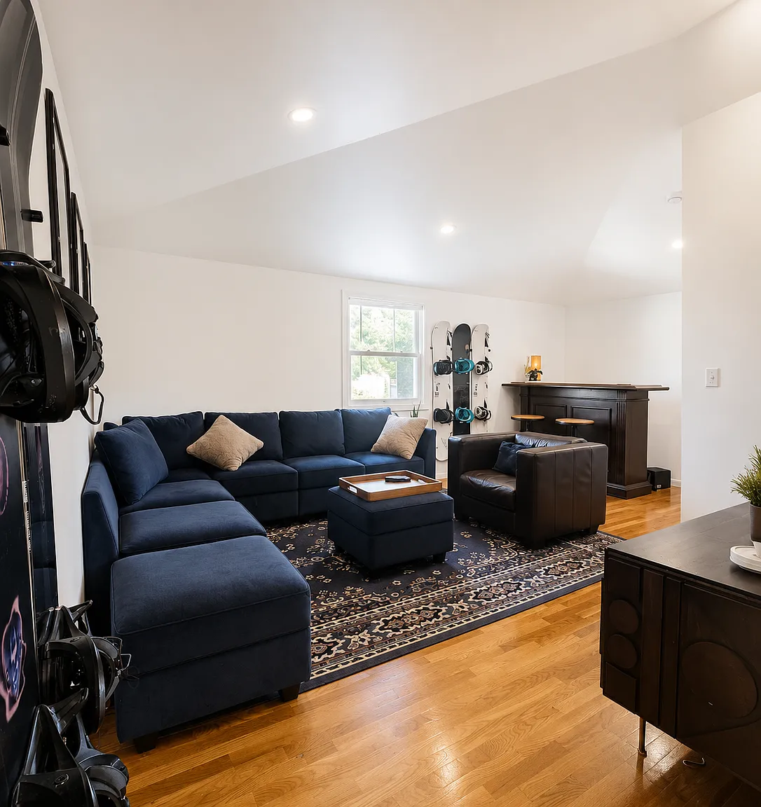 2 bed, 9999 sqft, $2,500 — Photo 1