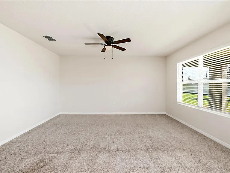 2725 Dumont Ln — Photo 6