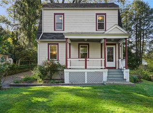 10 Birch Dr, Mount Kisco, NY 10549