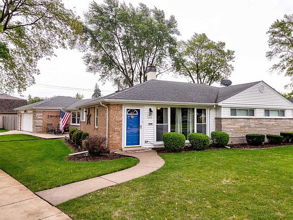 4th image of 1114 W Villa Dr
