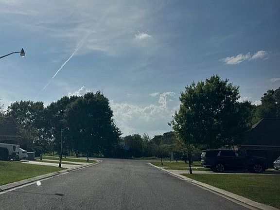 4th image of 212 Hidden Ridge Dr