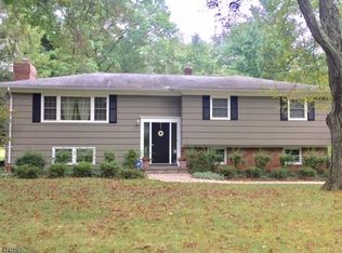 1044 Eastbrook Rd, Martinsville, NJ 08836