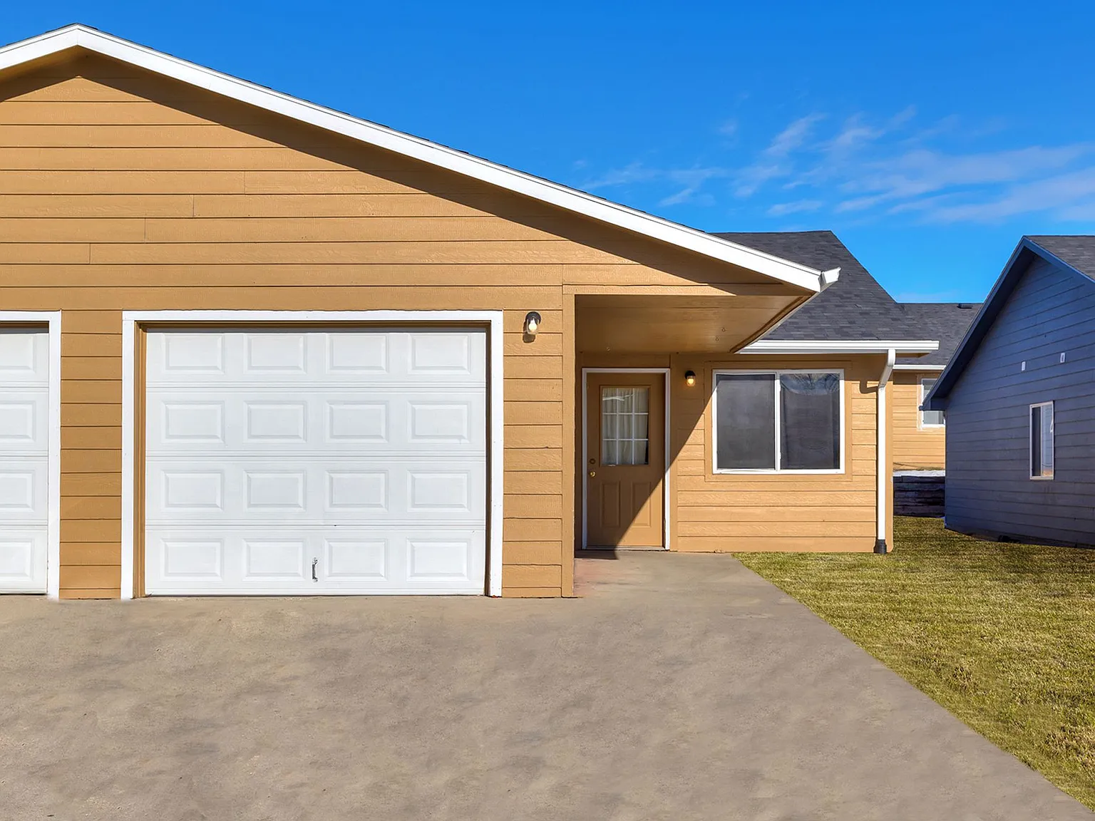 Walnut Pointe — Photo 1