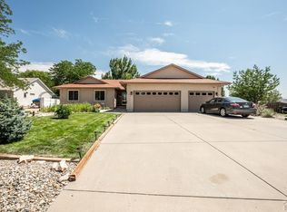 470 W Venturi Dr, Pueblo West, CO 81007