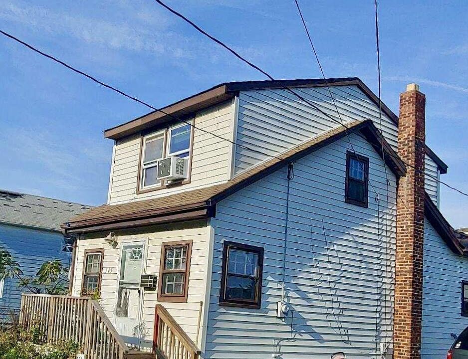 2nd image of 145 Shore Blvd