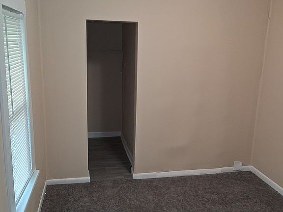 3rd image of 1237 Cumnock St