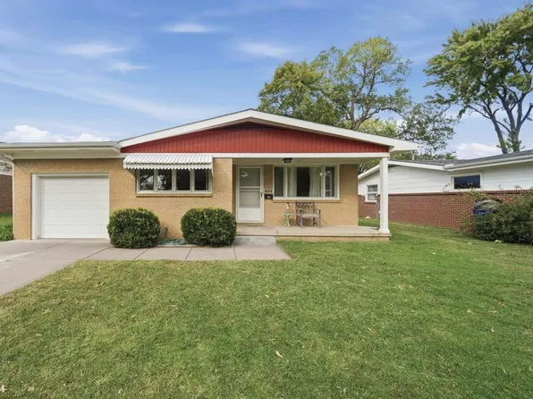 8202 E Indianapolis St, Wichita, KS 67207