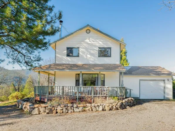 2525 College Ave, Weed, CA 96094