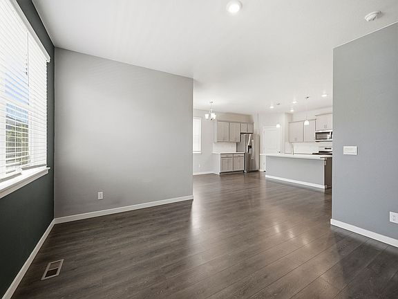 3rd image of 908 Rollins Den Dr