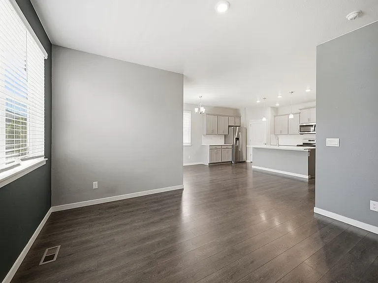 908 Rollins Den Dr — Photo 3