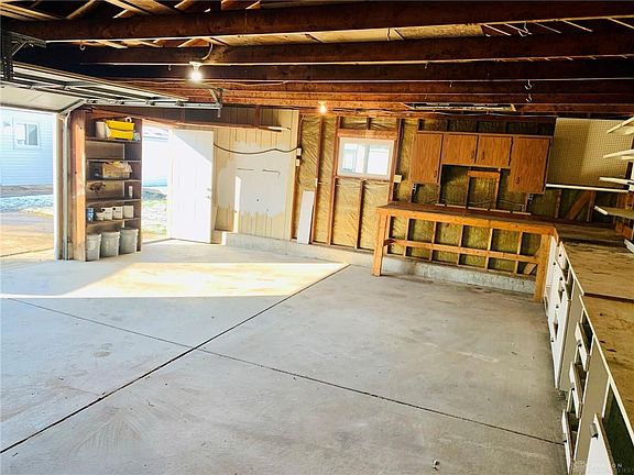 3rd image of 1691 Rockwell Dr