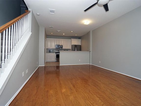 2nd image of 1507 Sutton St