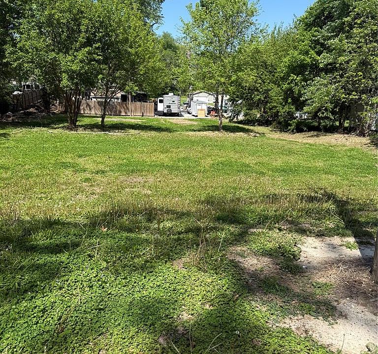 2nd image of 1441 8th St