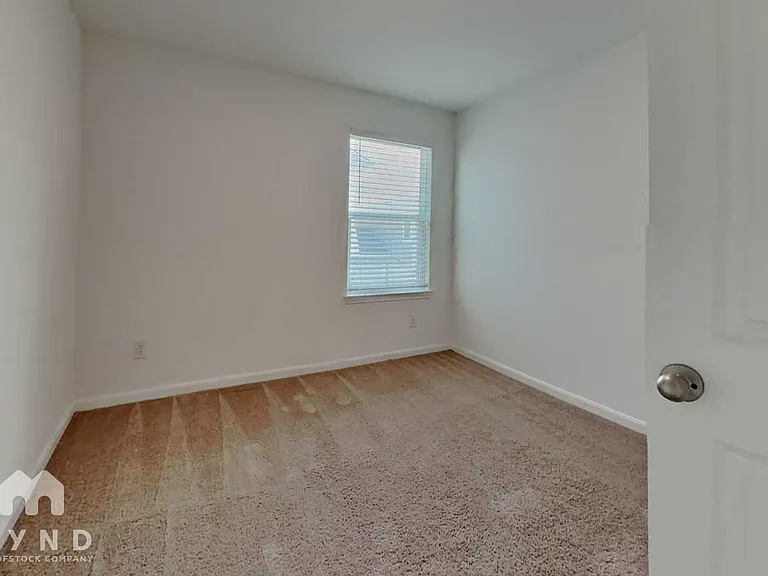 10826 Quinn Ct — Photo 12