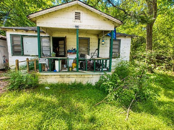 2nd image of 3779 Dorothy Dr