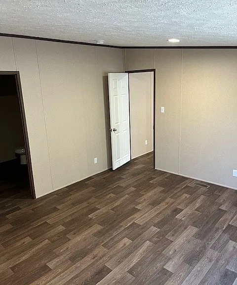 728 Sycamore St — Photo 4