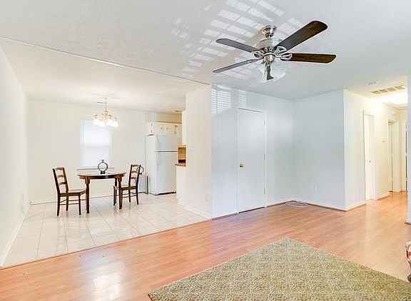 5th image of 815 Bedrock Ln