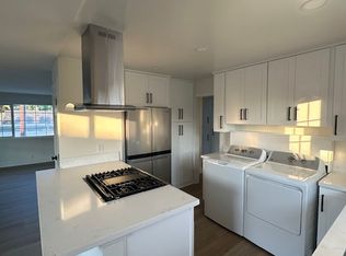 126 Magnolia St #C, Costa Mesa, CA 92627