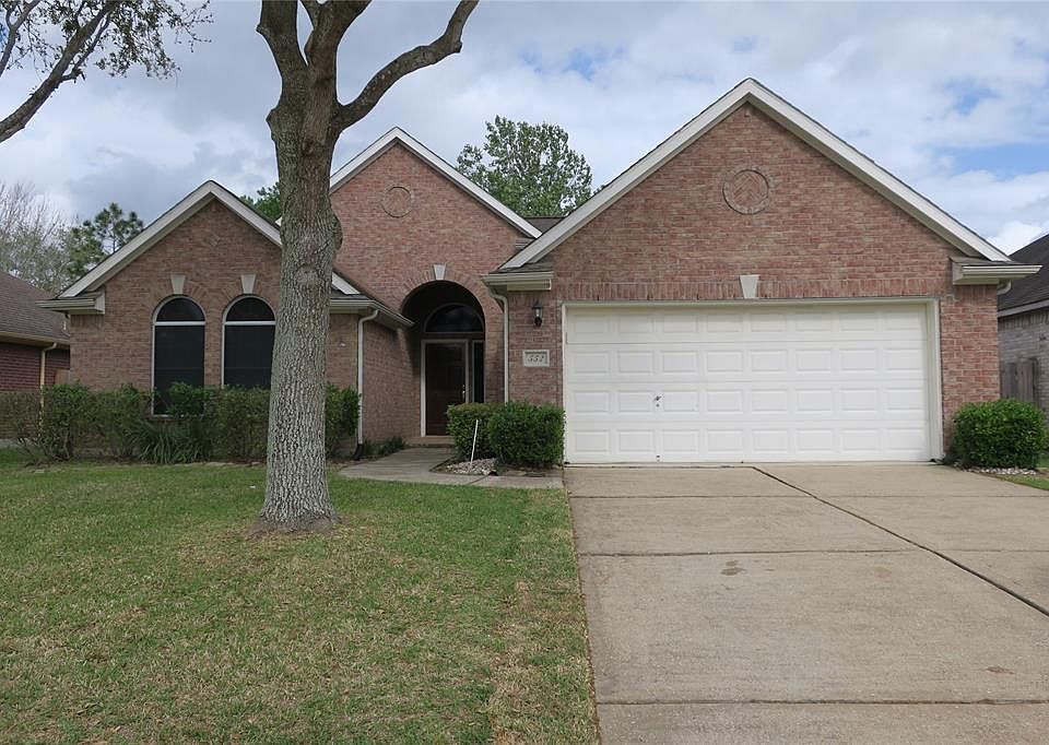 1st image of 552 Cedar Fork Dr