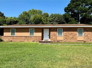 724 Glensford Dr, Fayetteville, NC 28314