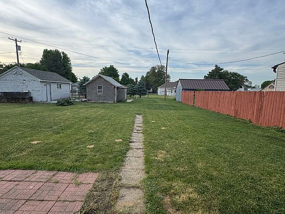 3rd image of 802 State St