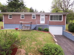 5462 Graysontown Rd, Radford, VA 24141