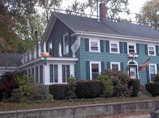 36 Grove St, Lincoln, RI 02865