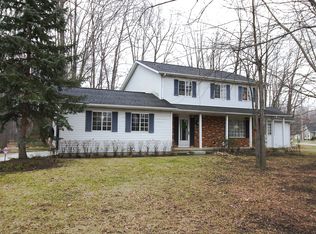 6095 Norwood Dr, Mentor, OH 44060