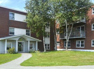 165 Victoria Rd, Halifax, NS B3A 1W1