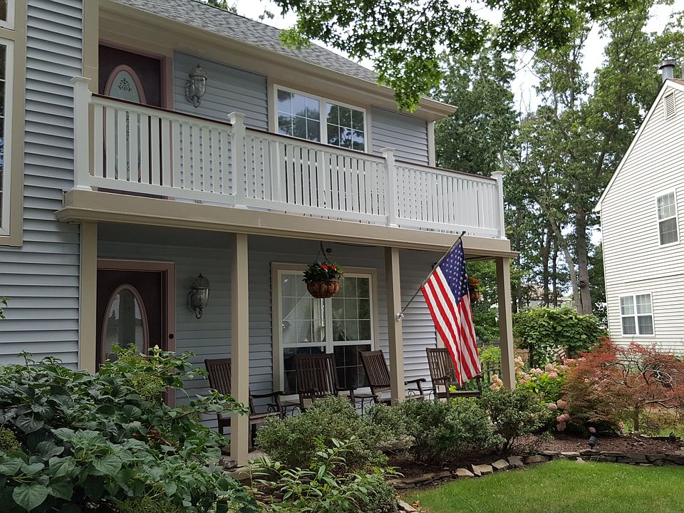2nd image of 13 Carroll Ct