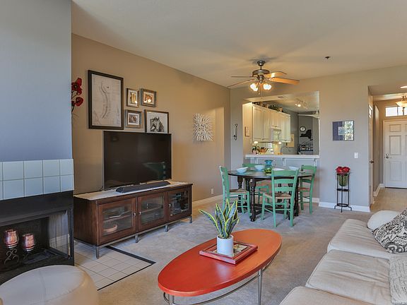 Living Rm to Kitchen