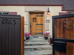 6845 Camrose Dr, Los Angeles, CA 90068