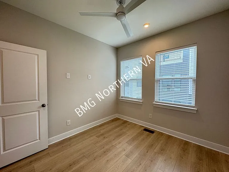 1021 S Taylor Ct — Photo 27