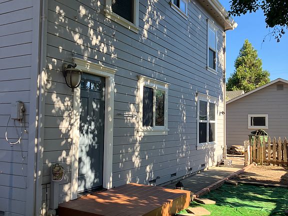 3rd image of 422 Clara Ave #B
