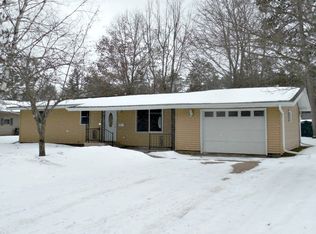 207 Viking Ln, Norway, MI 49870