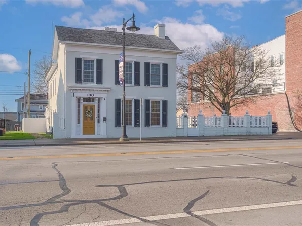 130 W Main St, Cambridge City, IN 47327