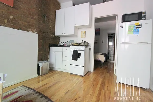 Rented by Alpha Properties NYC I LLC | media 18