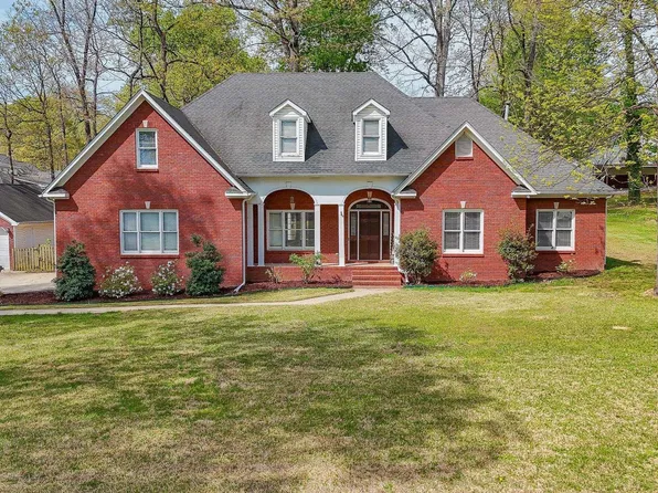 24 Golden Oak Dr, Trinity, AL 35673