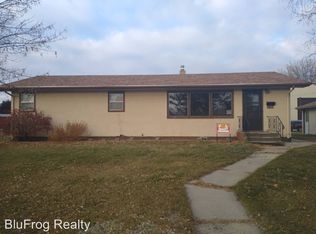 1702 4th Ave NE, Jamestown, ND 58401