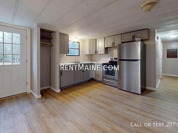 3rd image of 21 White Birch Ln